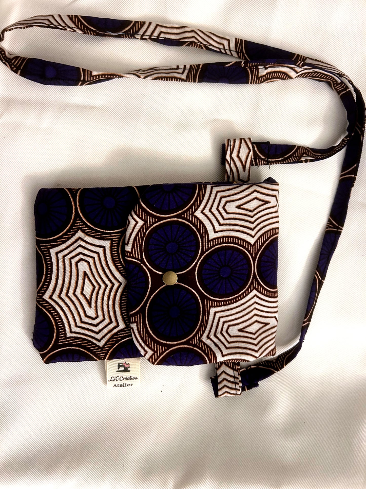 Pochette bandoulière en tissu wax et velours côtelé | Sac artisanal fait main | Petite sacoche femme | Cadeau original (Copie)