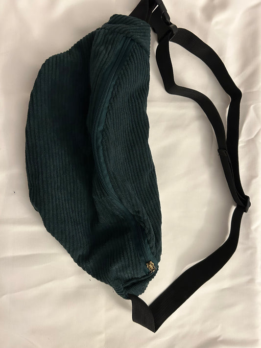 Banane en velours côtelé verte   – sac banane artisanal élégant et pratique -