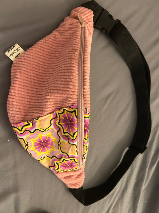 Sac banane en velours côtelé beige ou rose avec motif coloré wax – Sac ceinture / bandoulière unisexe fait main